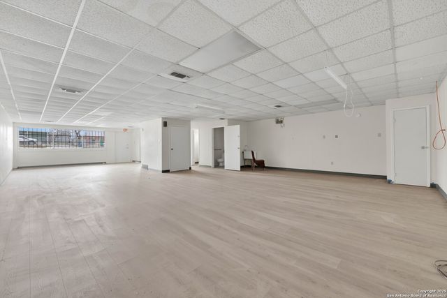 1690 Rigsby, San Antonio, TX 78210