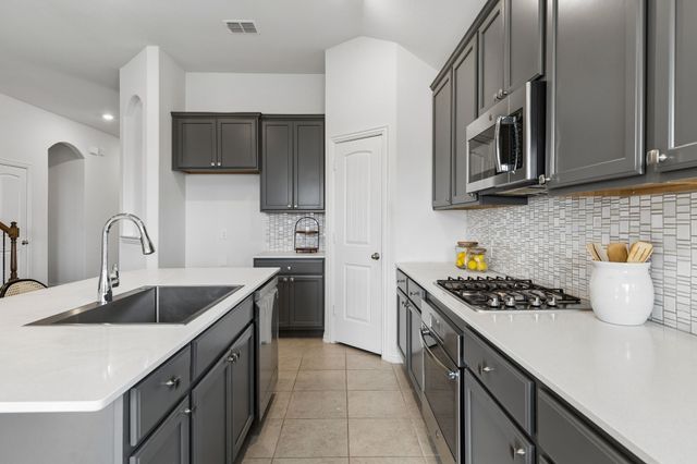 2726 Salt Creek Way, Celina, TX 75078