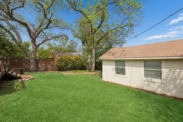 4020 Byers Avenue, Fort Worth, TX 76107