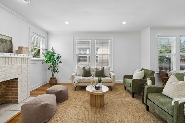 4020 Byers Avenue, Fort Worth, TX 76107