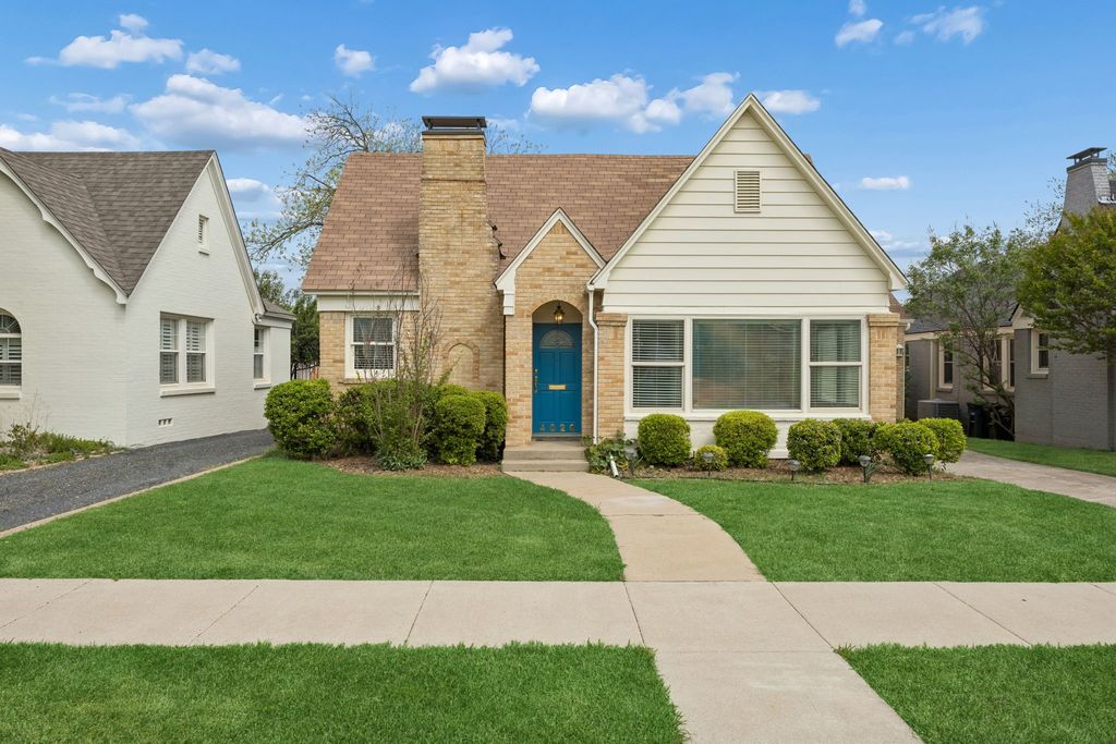 4020 Byers Avenue, Fort Worth, TX 76107