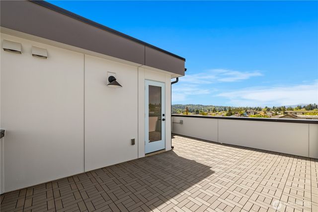 2230 D NW 60th Street, Seattle, WA 98107