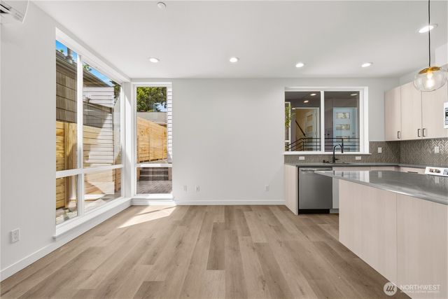 2230 D NW 60th Street, Seattle, WA 98107