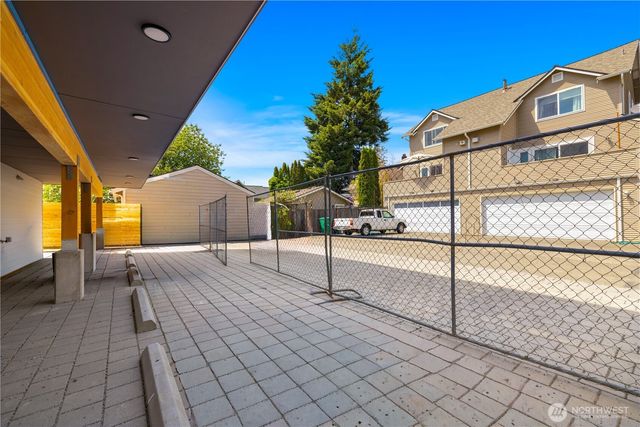 2230 D NW 60th Street, Seattle, WA 98107
