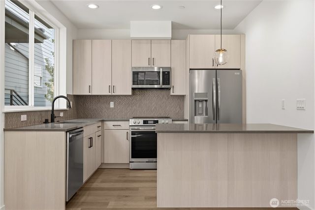 2230 D NW 60th Street, Seattle, WA 98107