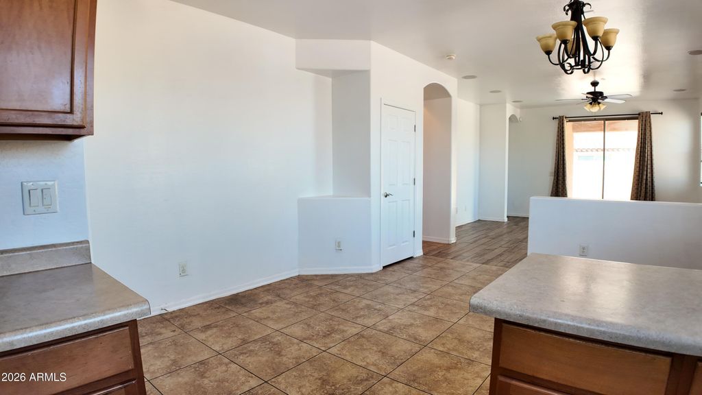 2618 W GARY Way, Phoenix, AZ 85041 — photo 5