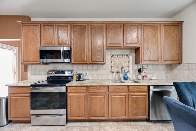 109 Haley Drive, Fate, TX 75189