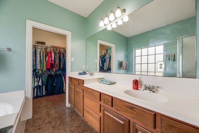 109 Haley Drive, Fate, TX 75189