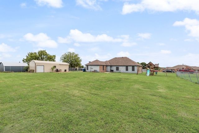 109 Haley Drive, Fate, TX 75189