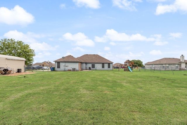 109 Haley Drive, Fate, TX 75189