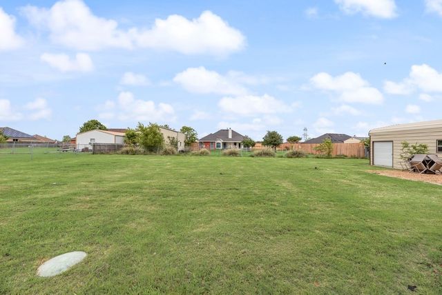 109 Haley Drive, Fate, TX 75189