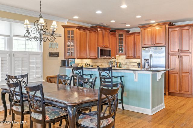 901 Ocean Boulevard B, Surf City, NC 28445