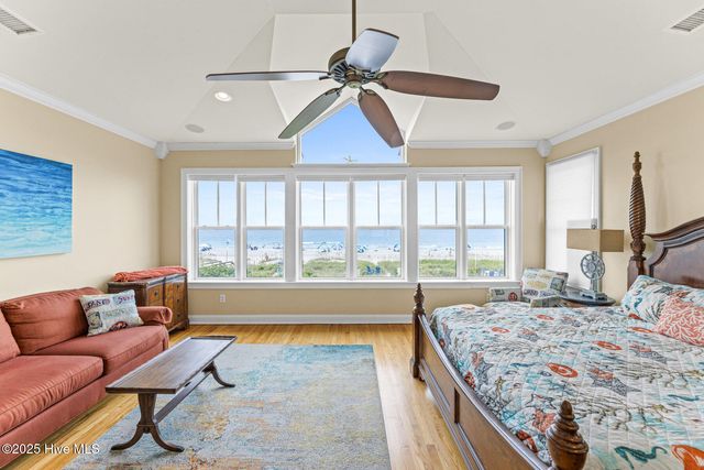 901 Ocean Boulevard B, Surf City, NC 28445