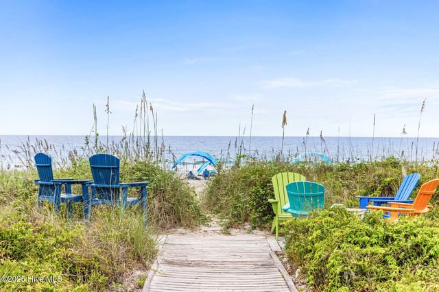 901 Ocean Boulevard B, Surf City, NC 28445