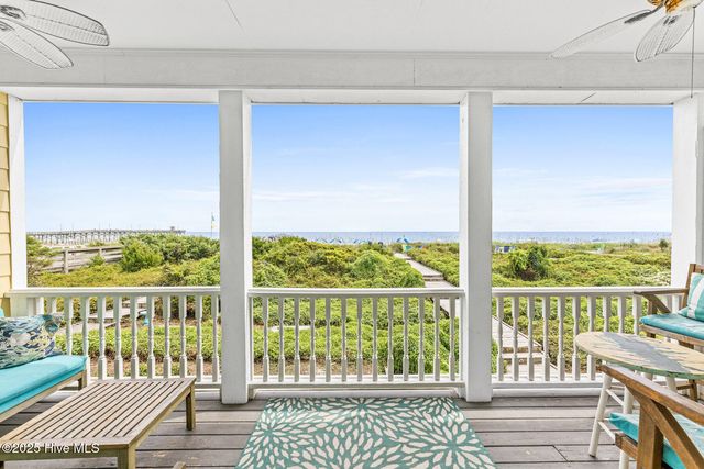 901 Ocean Boulevard B, Surf City, NC 28445