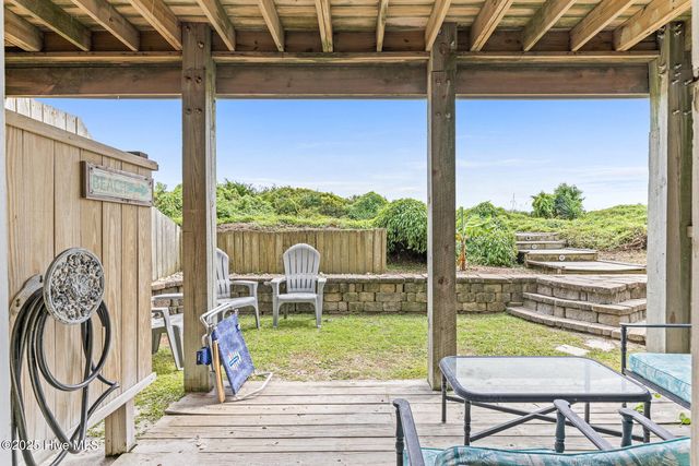901 Ocean Boulevard B, Surf City, NC 28445