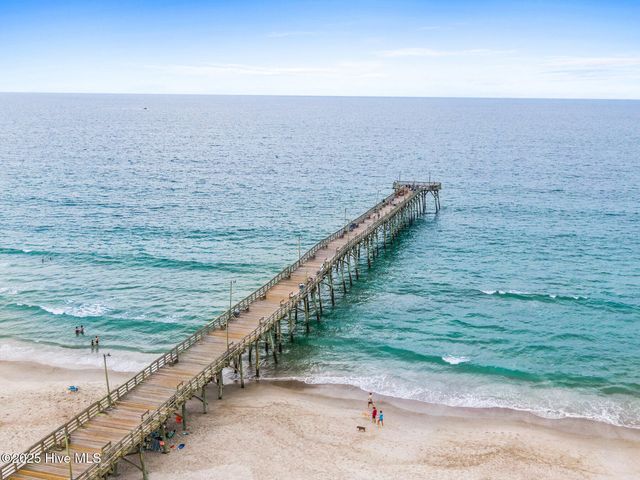 901 Ocean Boulevard B, Surf City, NC 28445