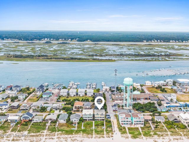 901 Ocean Boulevard B, Surf City, NC 28445