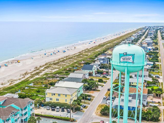 901 Ocean Boulevard B, Surf City, NC 28445