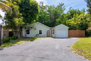 25039 SW 127th Pl, Homestead, FL 33032