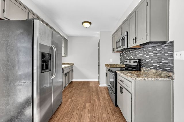 614 Cayce Dr, Clarksville, TN 37042