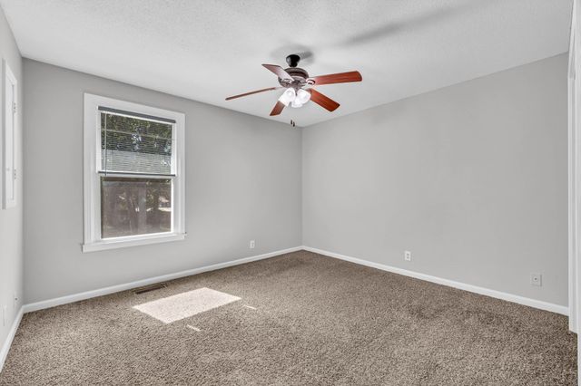 614 Cayce Dr, Clarksville, TN 37042