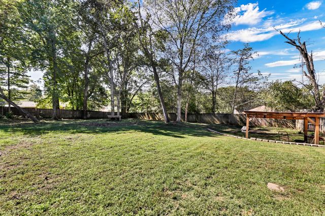 614 Cayce Dr, Clarksville, TN 37042
