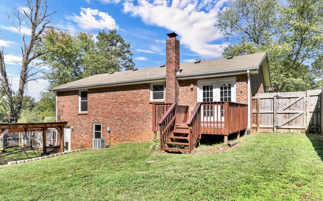 614 Cayce Dr, Clarksville, TN 37042