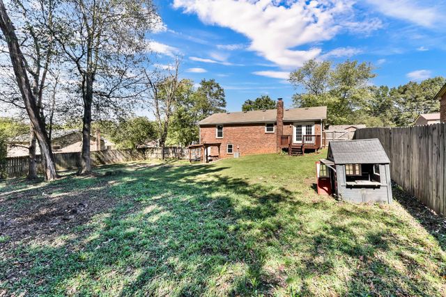 614 Cayce Dr, Clarksville, TN 37042