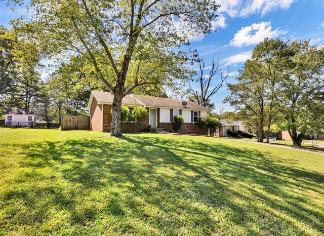 614 Cayce Dr, Clarksville, TN 37042