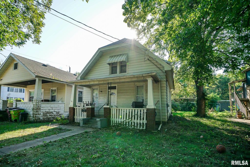 1403 N MACHIN Street, Peoria, IL 61605