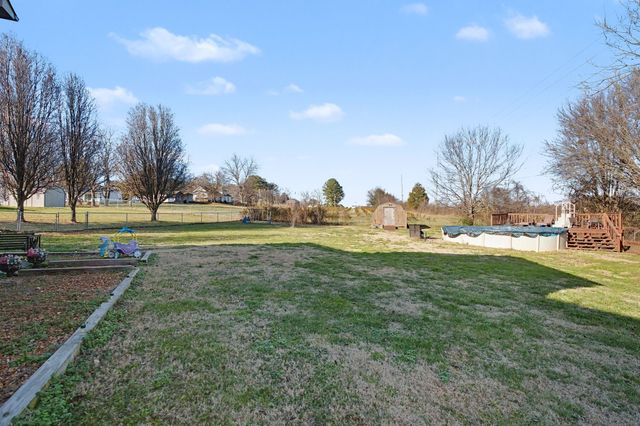 400 Cessna Cir, Winchester, TN 37398