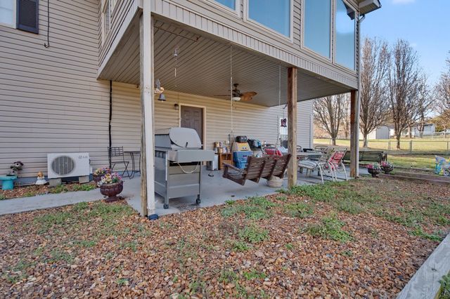 400 Cessna Cir, Winchester, TN 37398