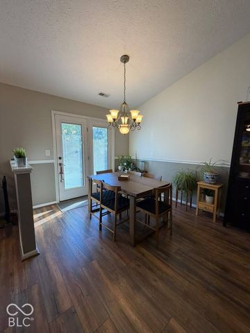 12987 Whitehaven, Fishers, IN 46038