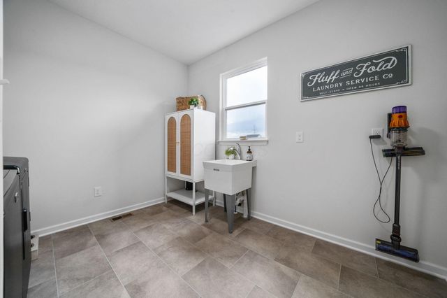 2585 Rangeland Drive, Delaware, OH 43015