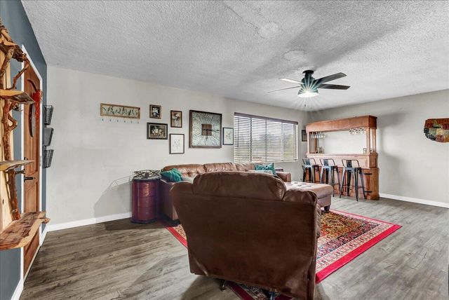 1411 S Divisadero Street 1, Visalia, CA 93277