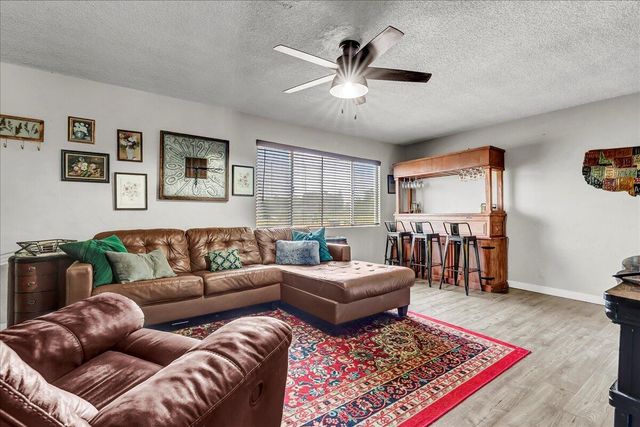 1411 S Divisadero Street 1, Visalia, CA 93277