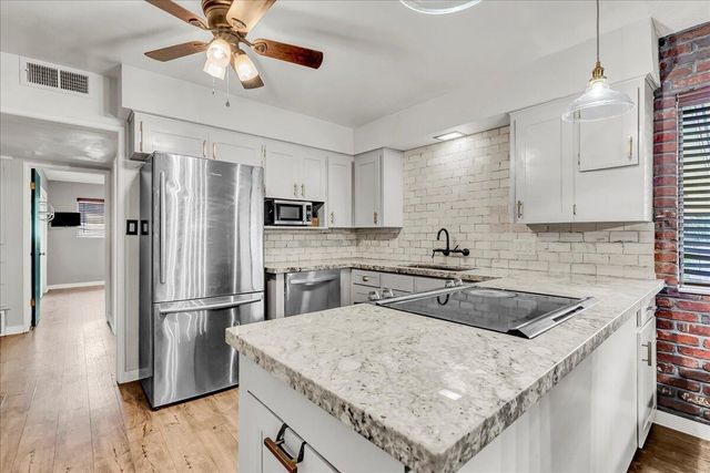 1411 S Divisadero Street 1, Visalia, CA 93277