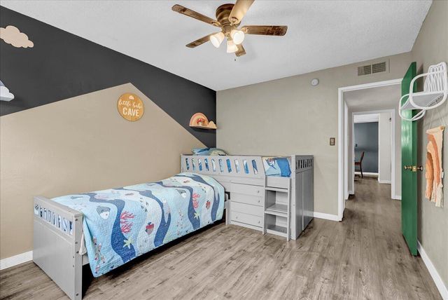 1411 S Divisadero Street 1, Visalia, CA 93277