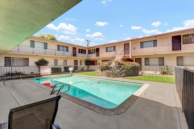 1411 S Divisadero Street 1, Visalia, CA 93277