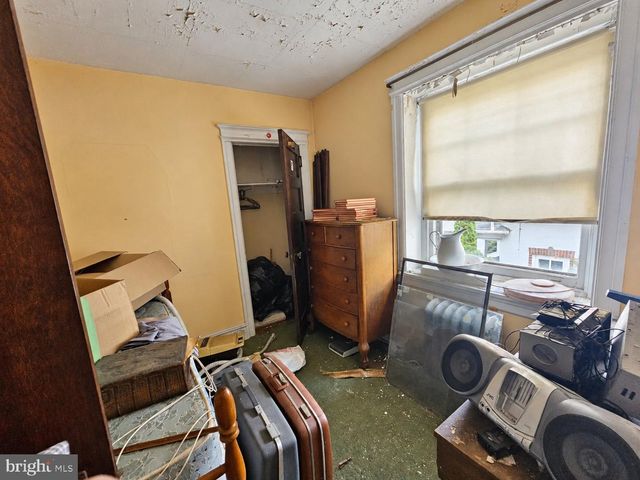 533 HERMIT ST, Philadelphia, PA 19128