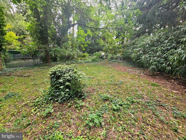 533 HERMIT ST, Philadelphia, PA 19128