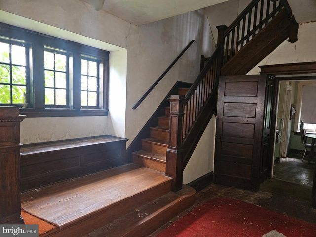 533 HERMIT ST, Philadelphia, PA 19128