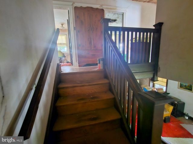 533 HERMIT ST, Philadelphia, PA 19128