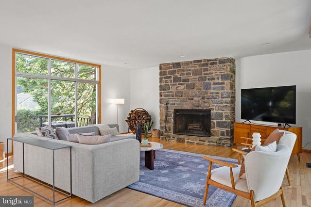520 STATION AVE, Glenside, PA 19038