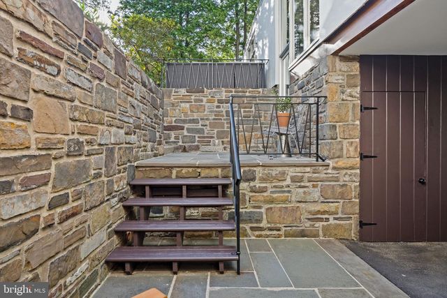 520 STATION AVE, Glenside, PA 19038