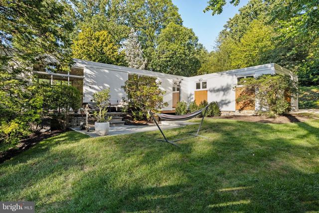 520 STATION AVE, Glenside, PA 19038