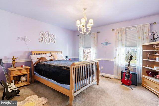 930 ASHBOURNE WAY, Schwenksville, PA 19473