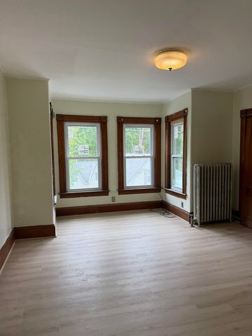 50 School Street, Claremont, NH 03473