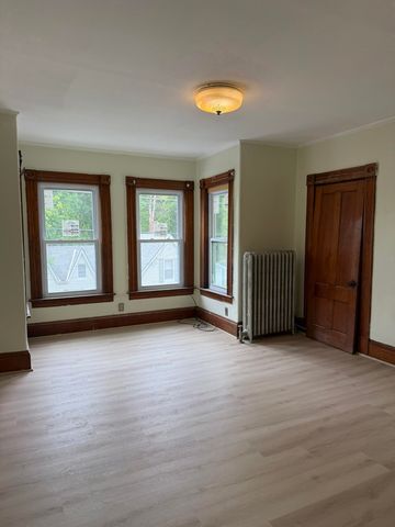 50 School Street, Claremont, NH 03473